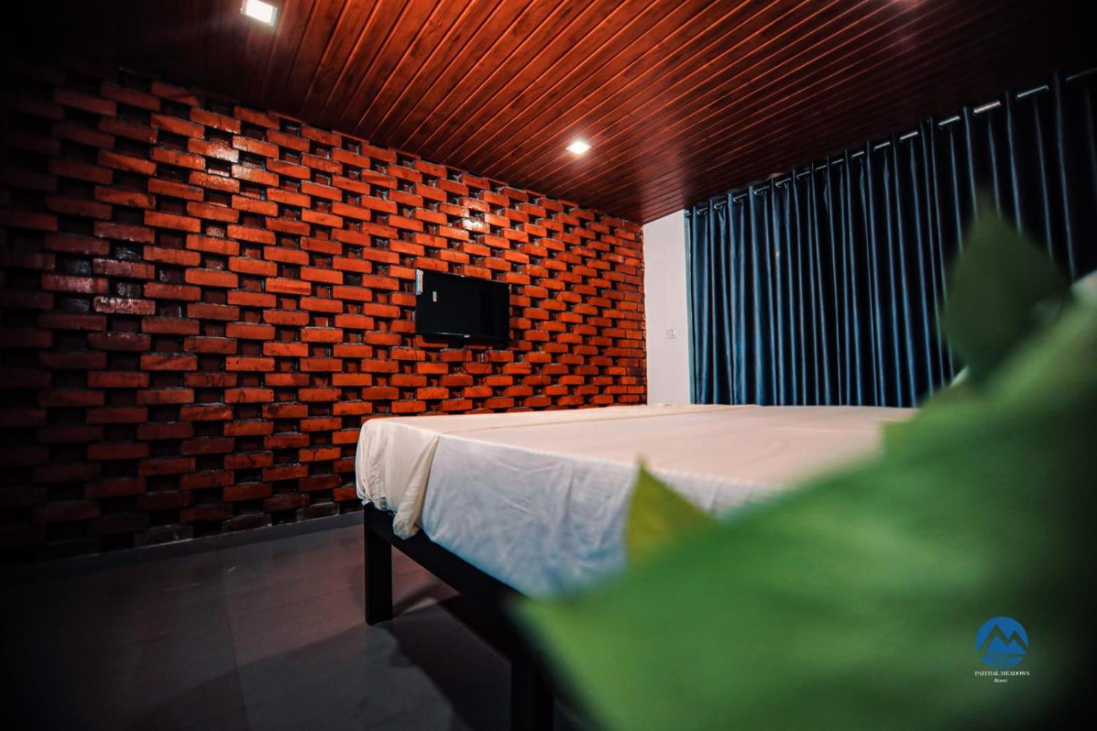 Paithal Meadows Hotel Paithalmala Bagian luar foto
